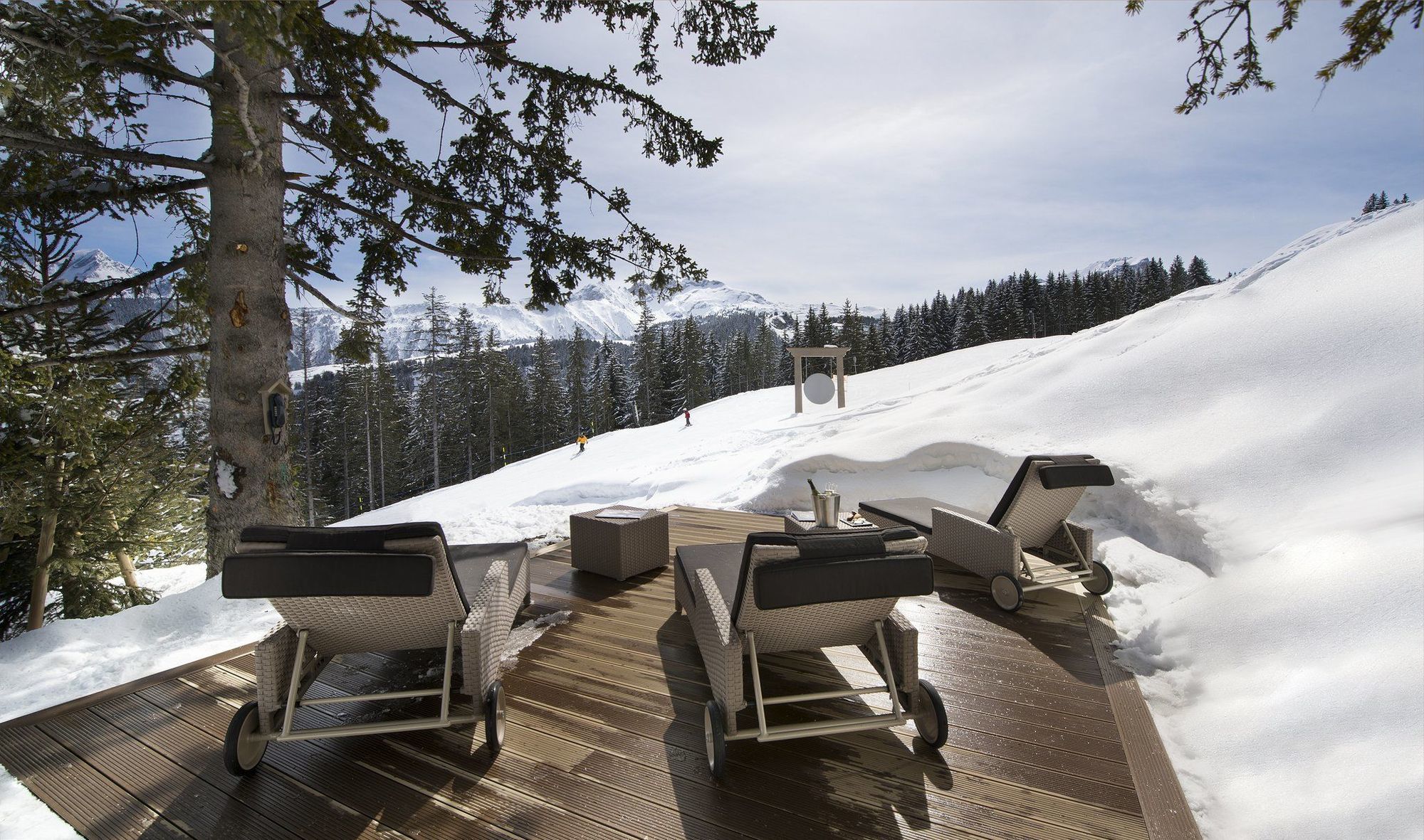 Hotel Le K2 Palace Courchevel Exterior foto